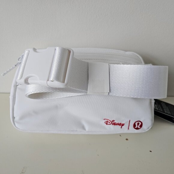 NWT LULULEMON White Everywhere Belt Bag Disney Embroidered Mickey in Motion 1L - Picture 4 of 15